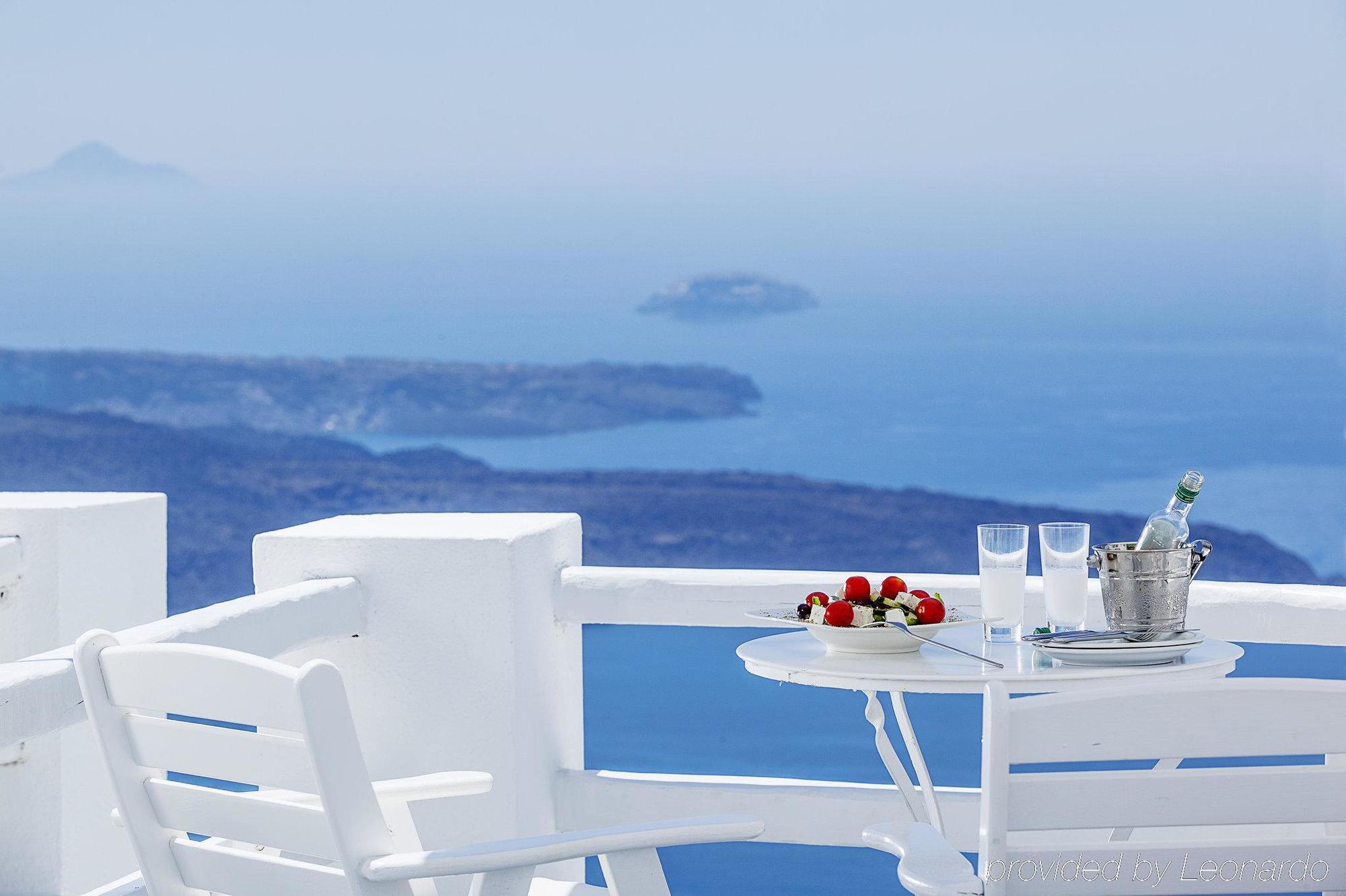 On The Rocks - Small Luxury Hotels Of The World (Adults Only) Imerovigli  Værelse billede